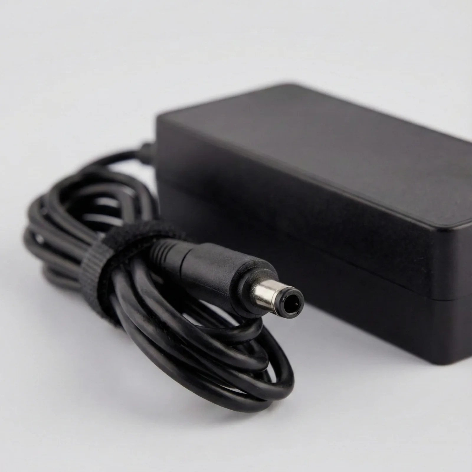 Samsung Compatible Laptop Adapter view 4